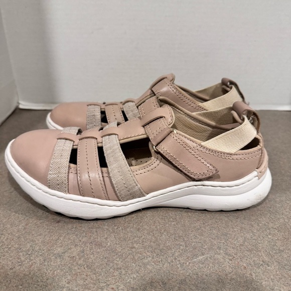 Clarks Women’s Leather 7.5 Teagan Step Sand Loafer Closed Toe Sandals - Picture 6 of 8